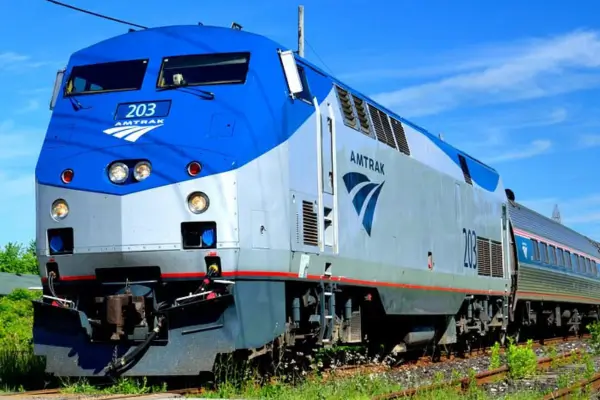 Trem de Carros da Amtrak: Como Funciona o Envio de Veículos por Trem nos EUA